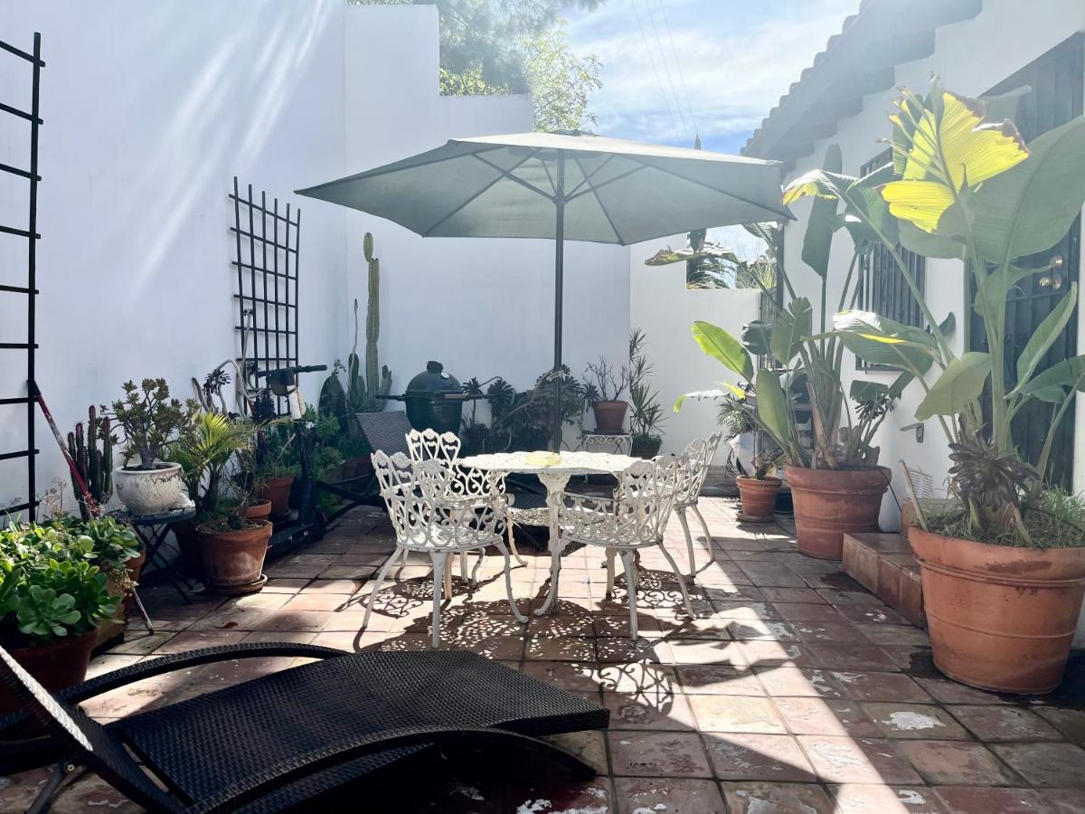 Hollywood Hills Homestay Los Angeles Exterior photo