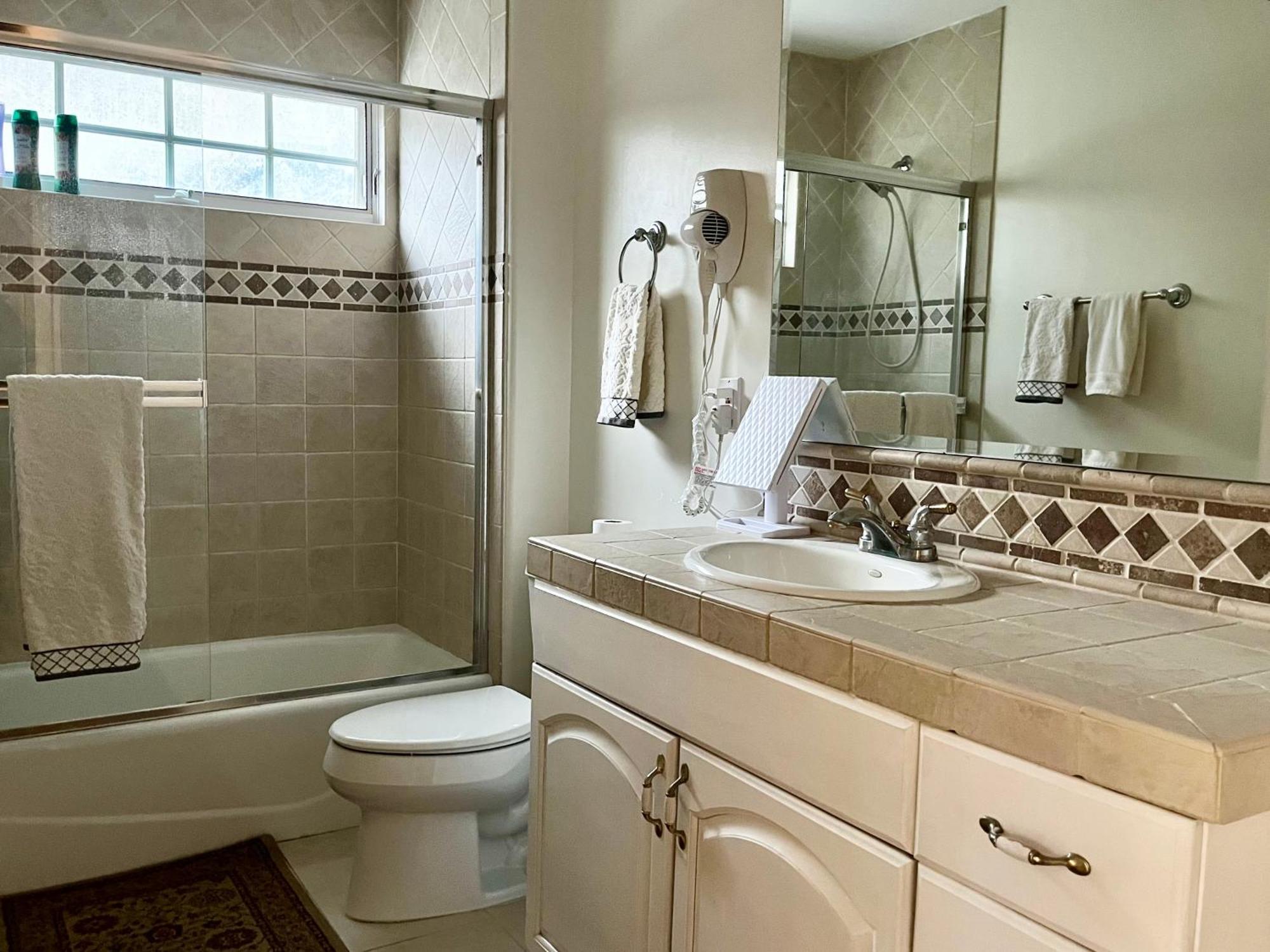 Hollywood Hills Homestay Los Angeles Room photo
